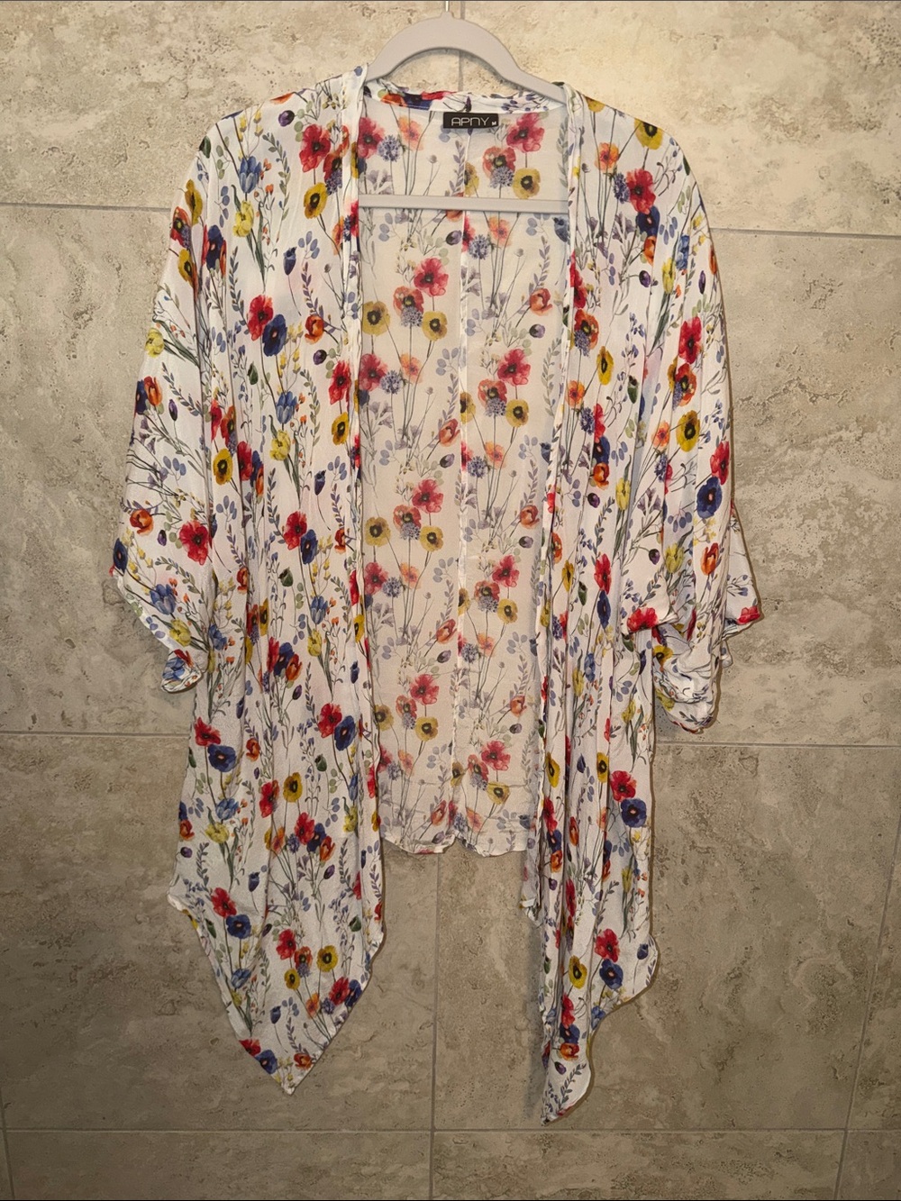 APNY White Floral Lightweight Kimono Wrap